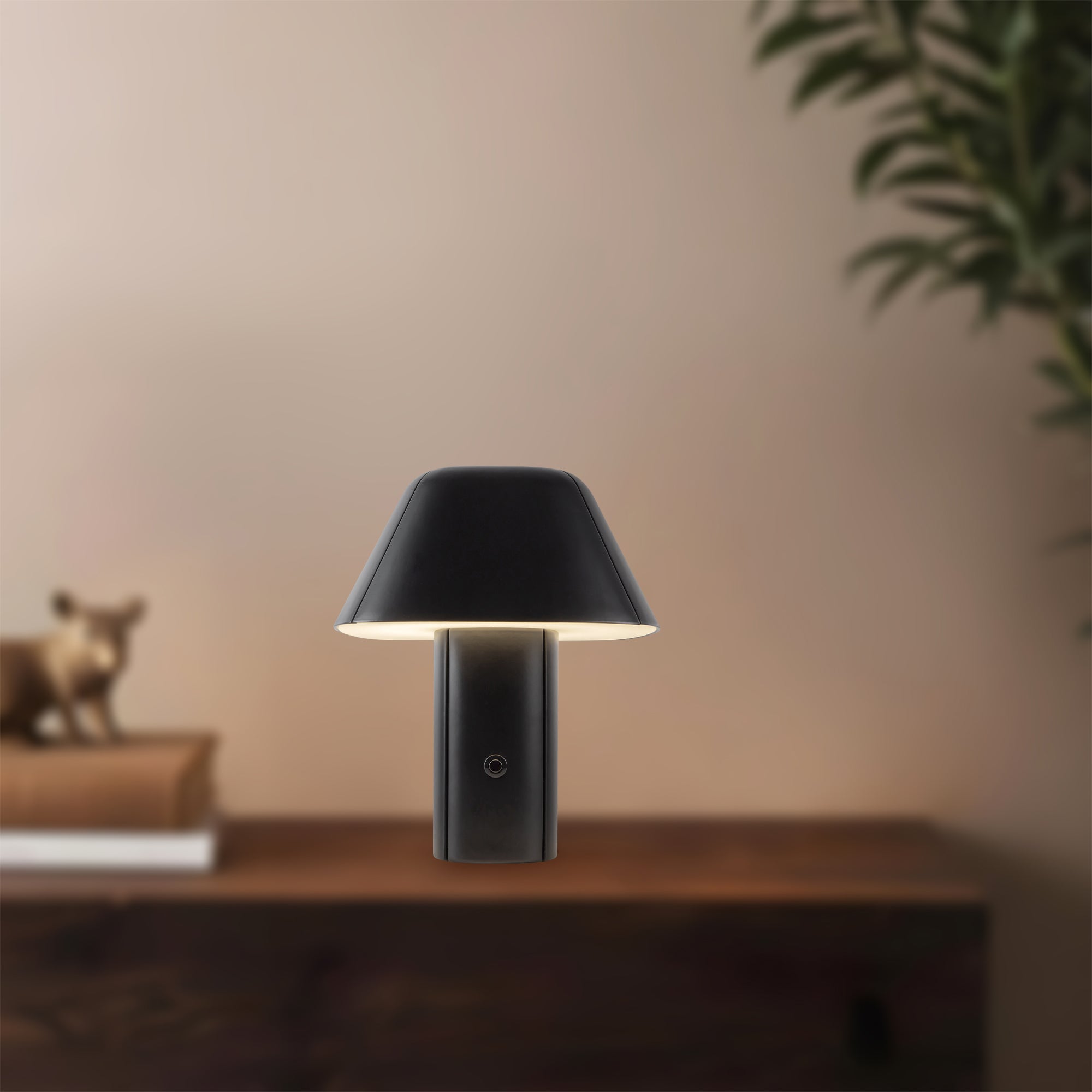 Folio 9-in Table Lamp