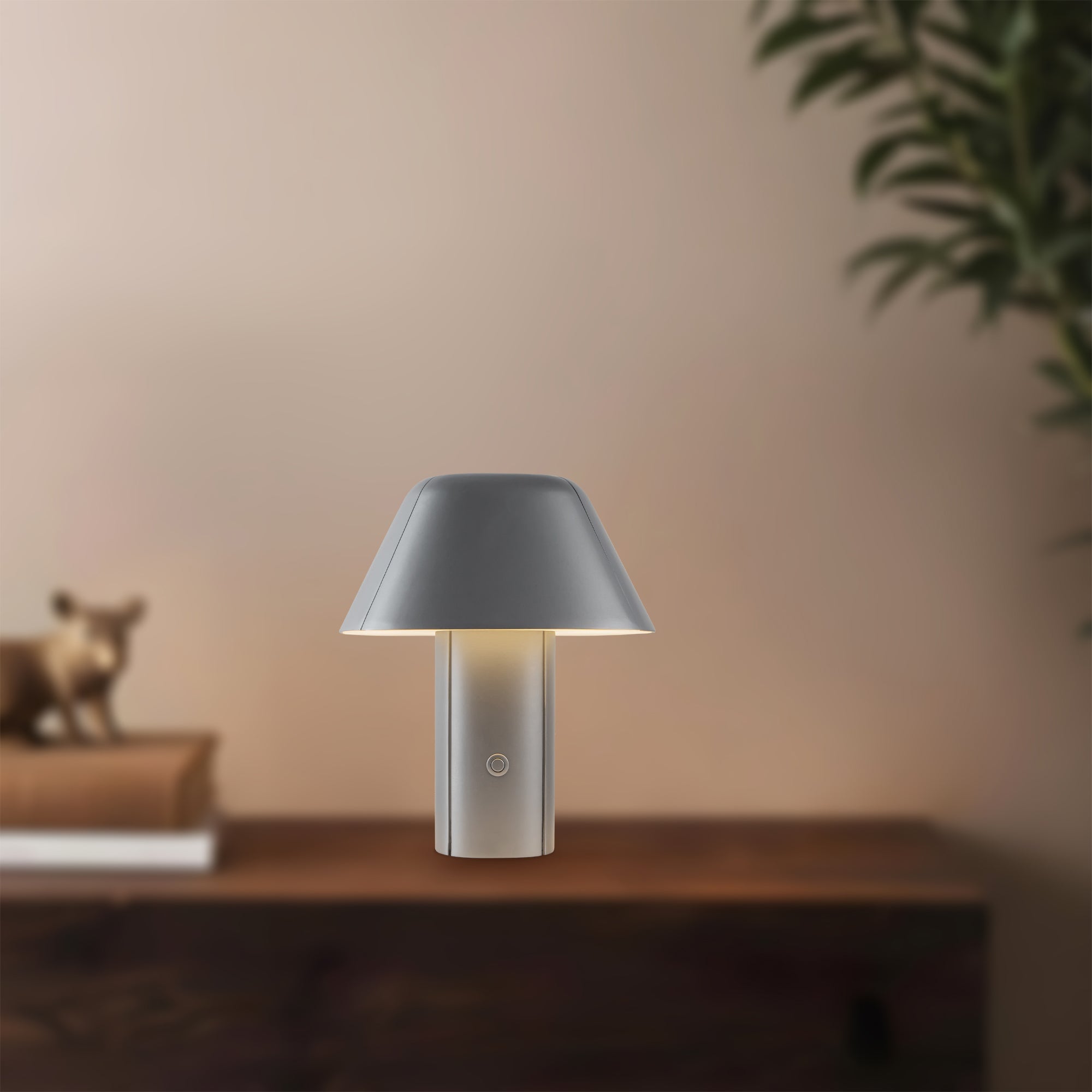 Folio 9-in Table Lamp