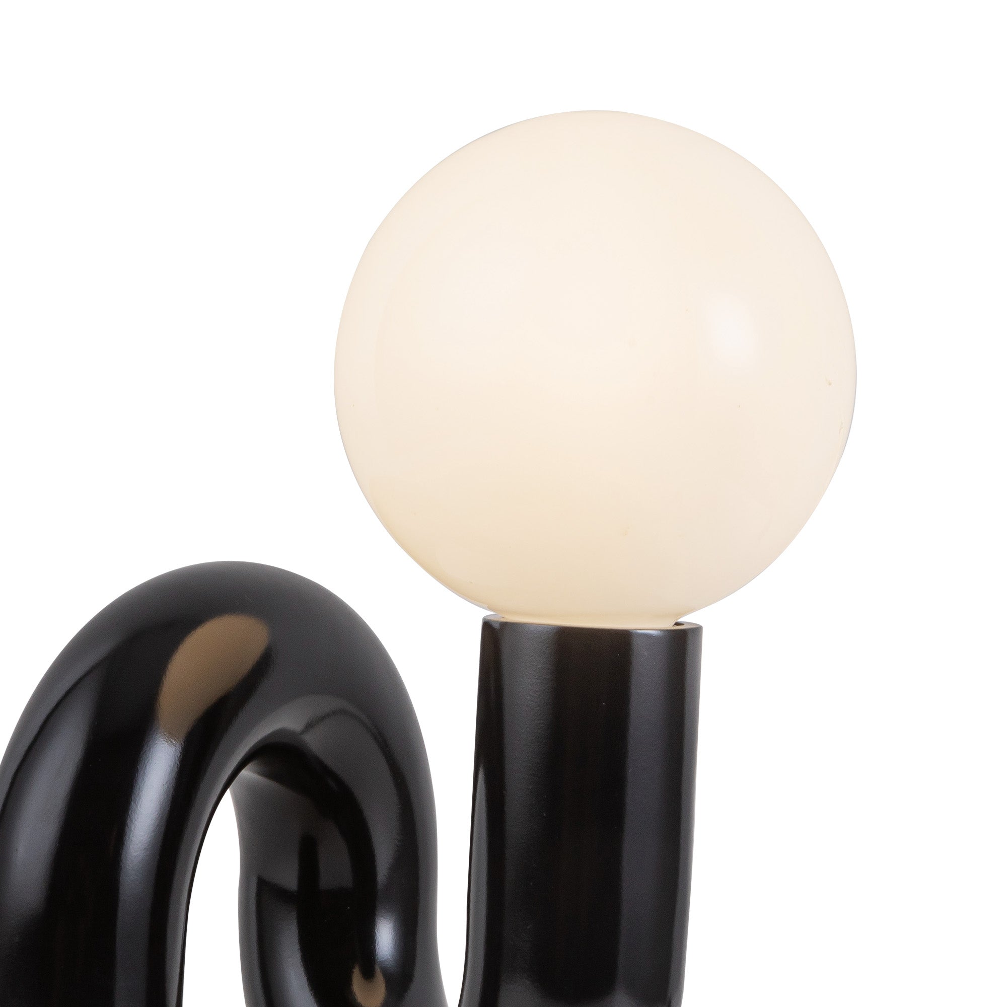 Sadie Table Lamp – Eclectic Style with Customizable Bulb Options