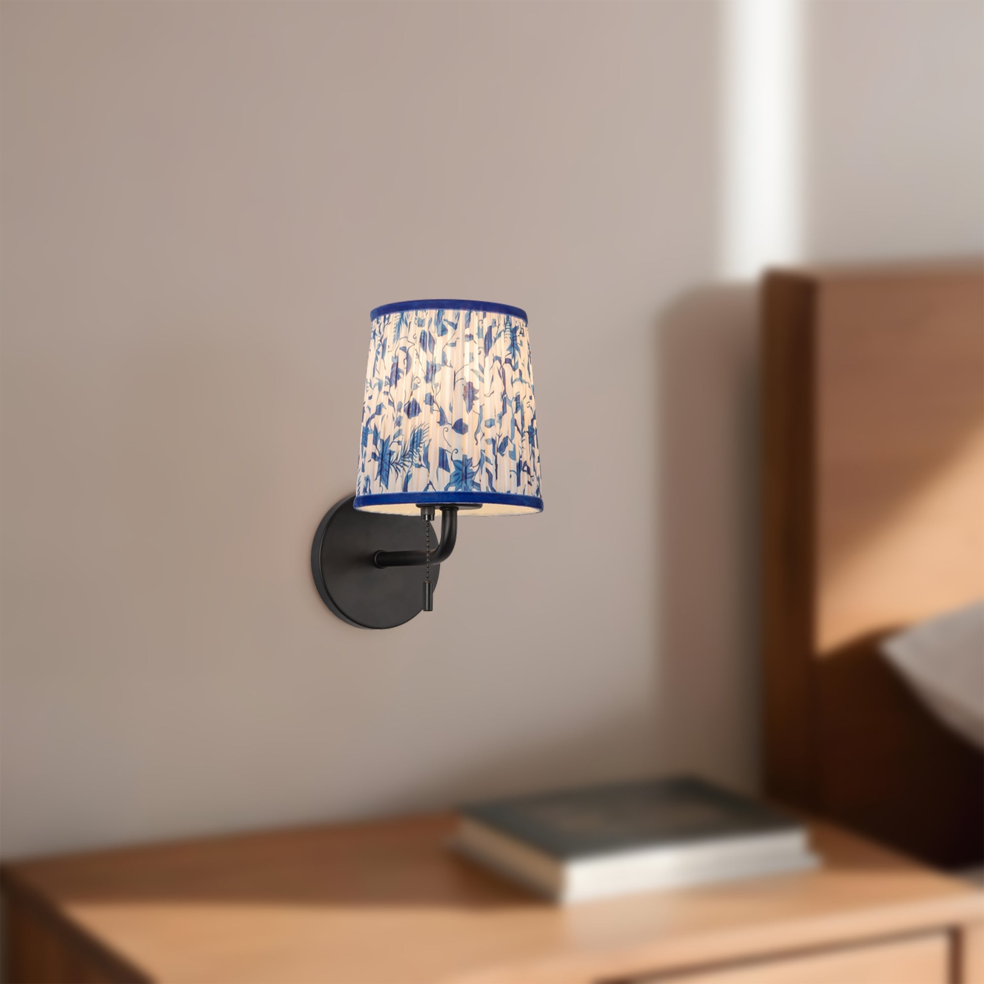 Scout 6-in Wall/Vanity Light