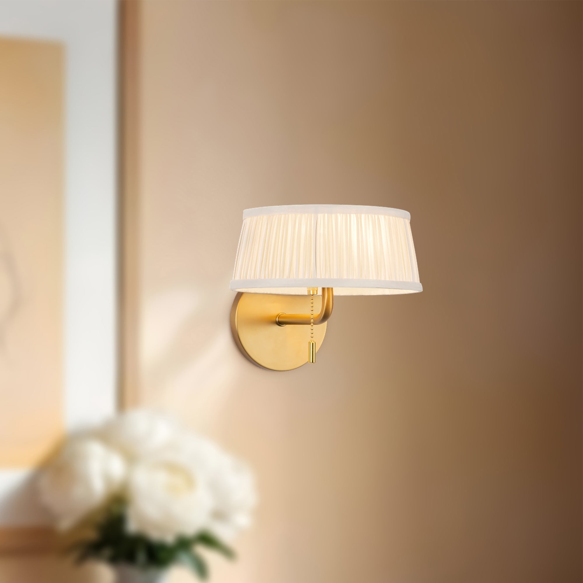 Scout 8-in Wall/Vanity Light