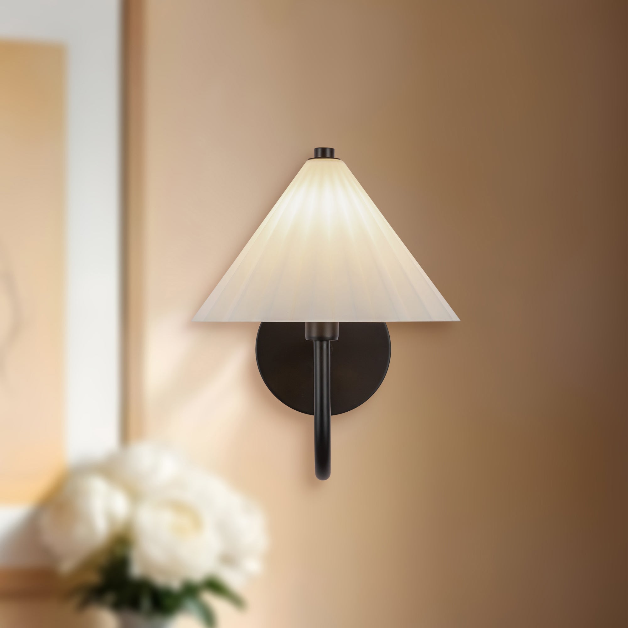Serena 8-in Wall/Vanity Light