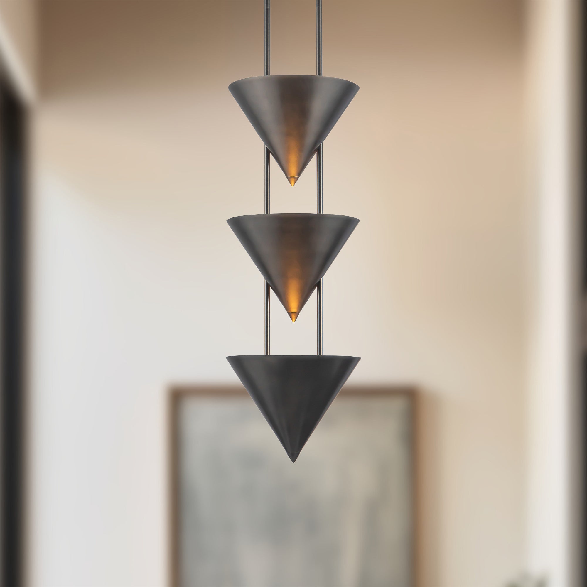 Versus 28-in Pendant