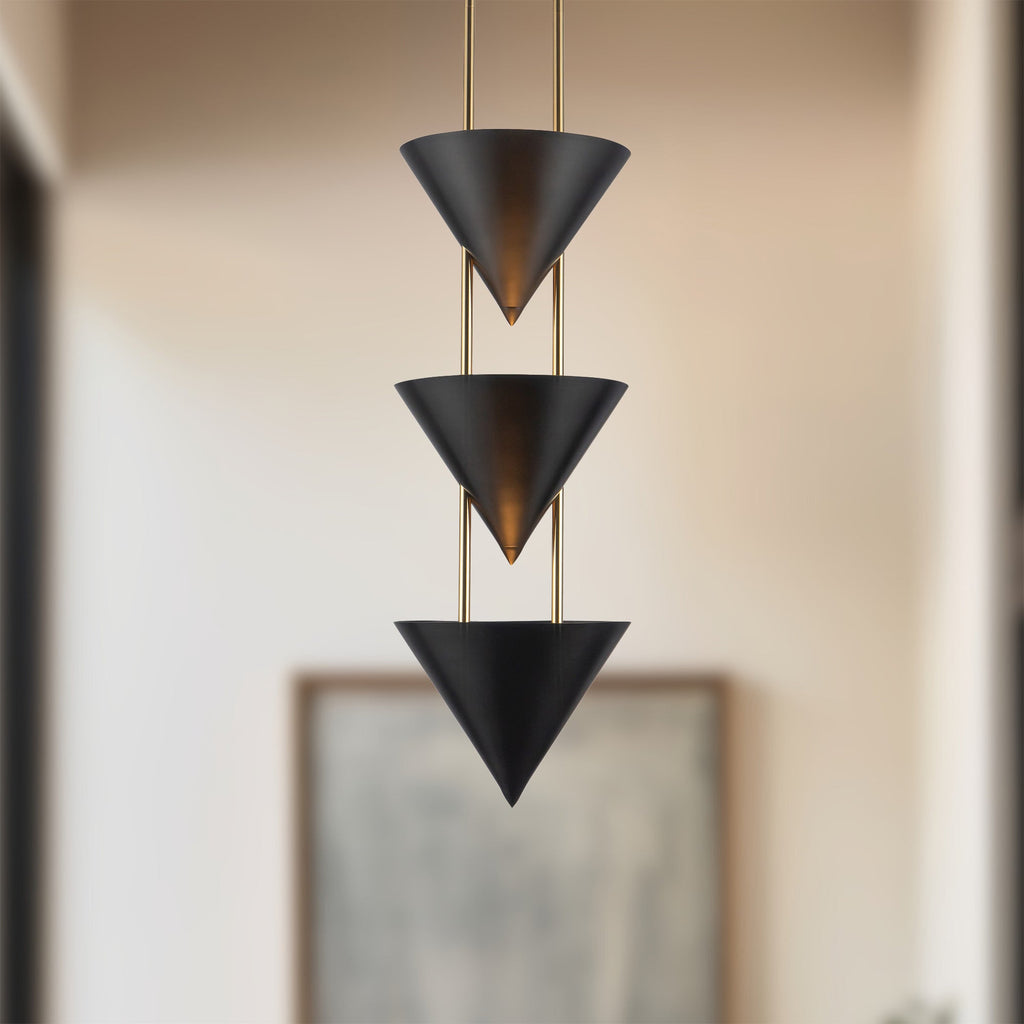 Versus 28-in Pendant